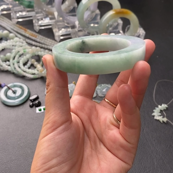 定制翡翠翡翠手镯未镶嵌