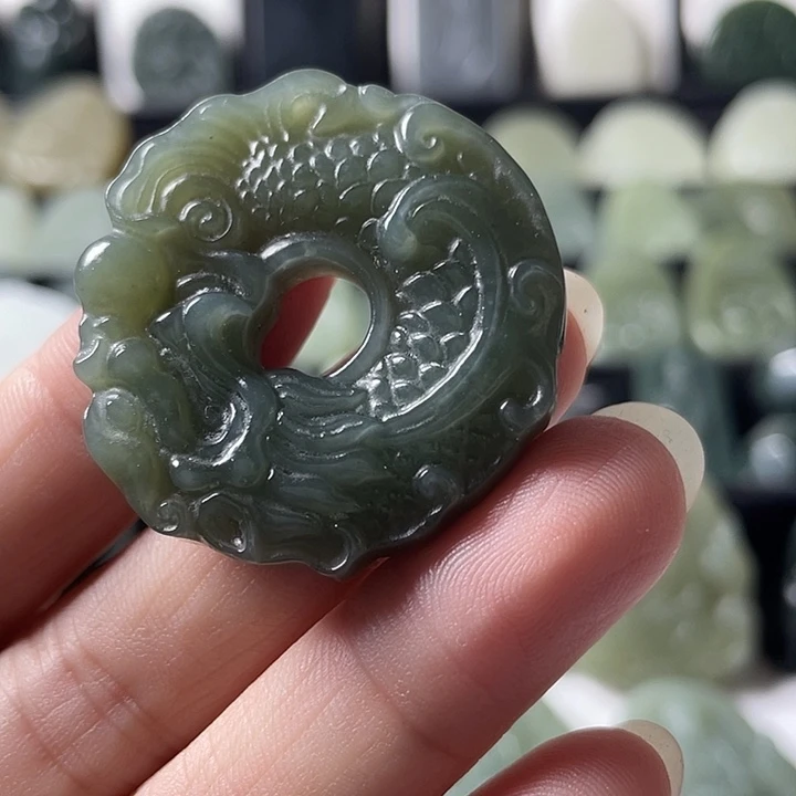 和田玉（糖玉）未镶嵌挂件