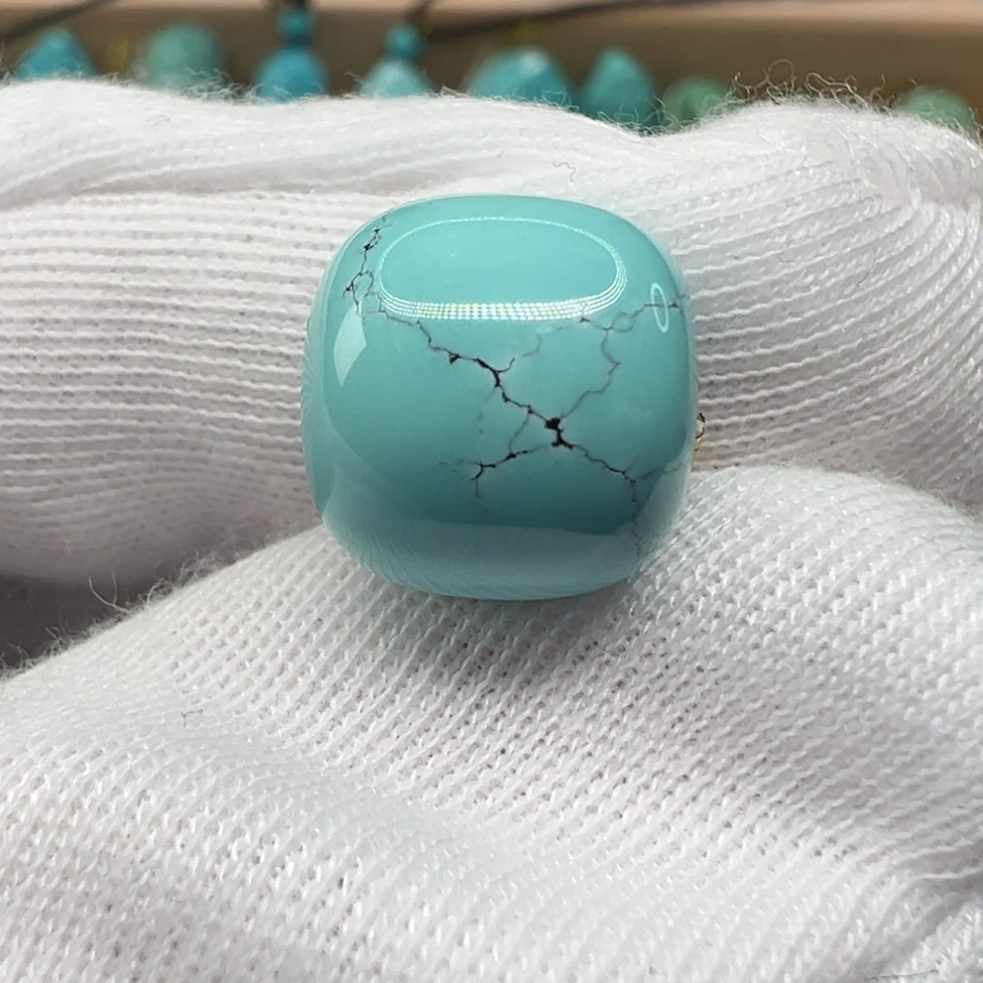 绿松石配饰未镶嵌