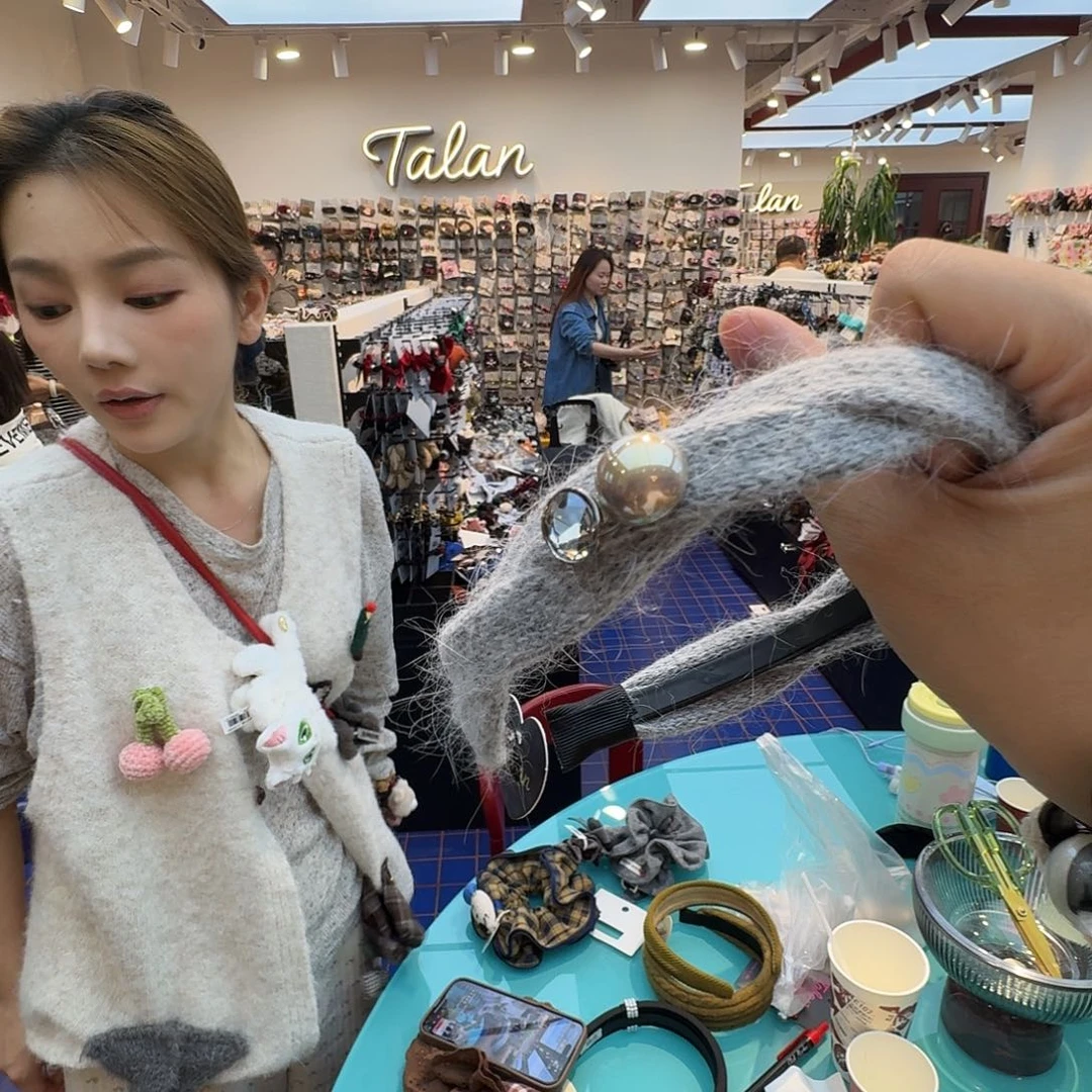 灰色麻花发箍哦哦