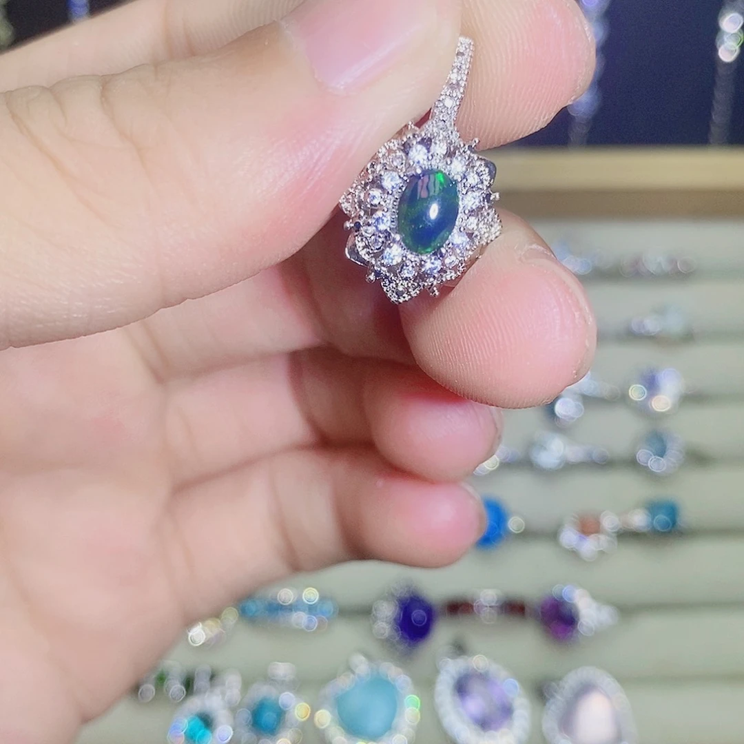 银S925镶嵌欧泊吊坠(不含链)