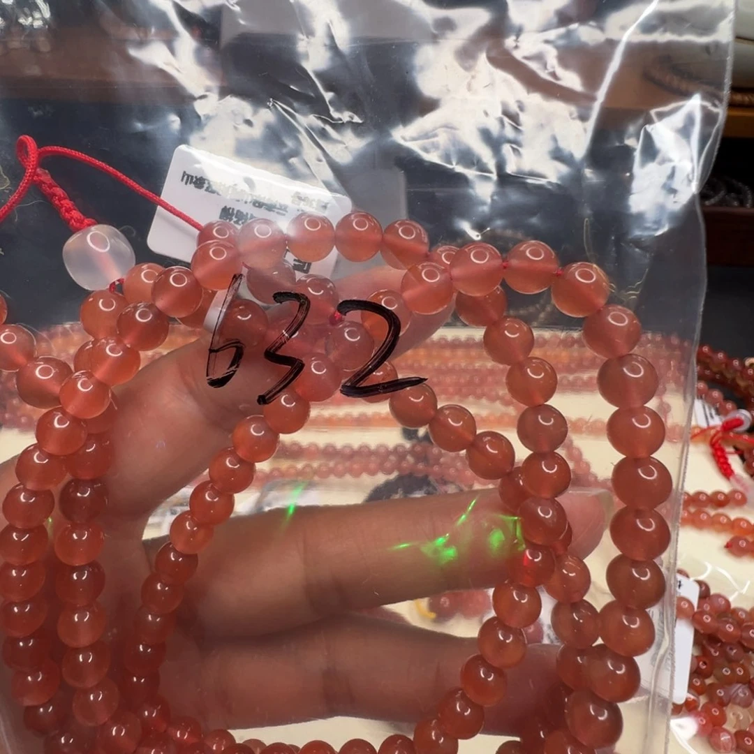 南红玛瑙手串未镶嵌632