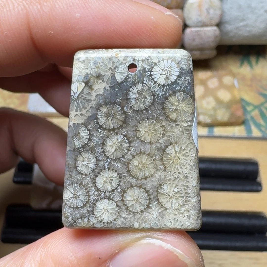 硅化玉蕾丝花纹 油折伞纹未镶嵌