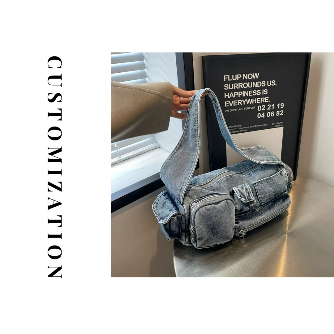 2025年春款蓝色牛仔拼接口袋背包网红时尚百搭夏季小众韩版单肩