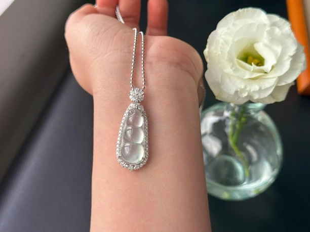 玻璃种飘花福豆，刚味十足，炸光系列气质气质