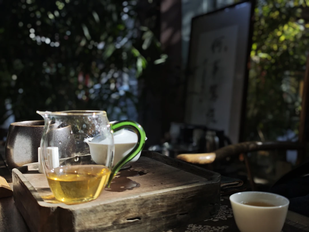 24大忠山古树春   普洱茶  生茶