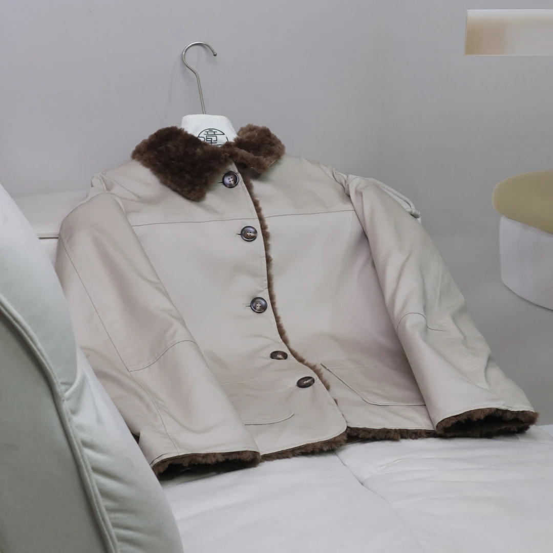 【12835】高品质原创设计米色百搭加绒派克服外套星