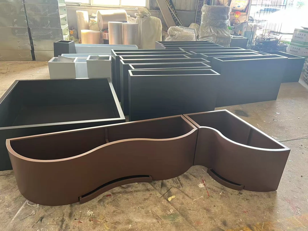 户外花箱阳台异形铁艺花箱组合隔断防锈室外花盆组合花槽不锈钢