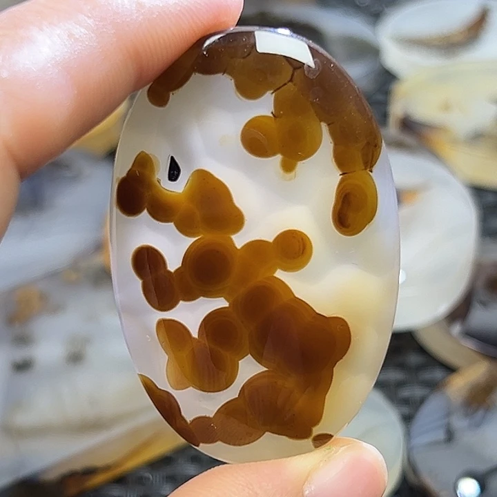 ****！未镶嵌玛瑙/玉髓珠宝半成品