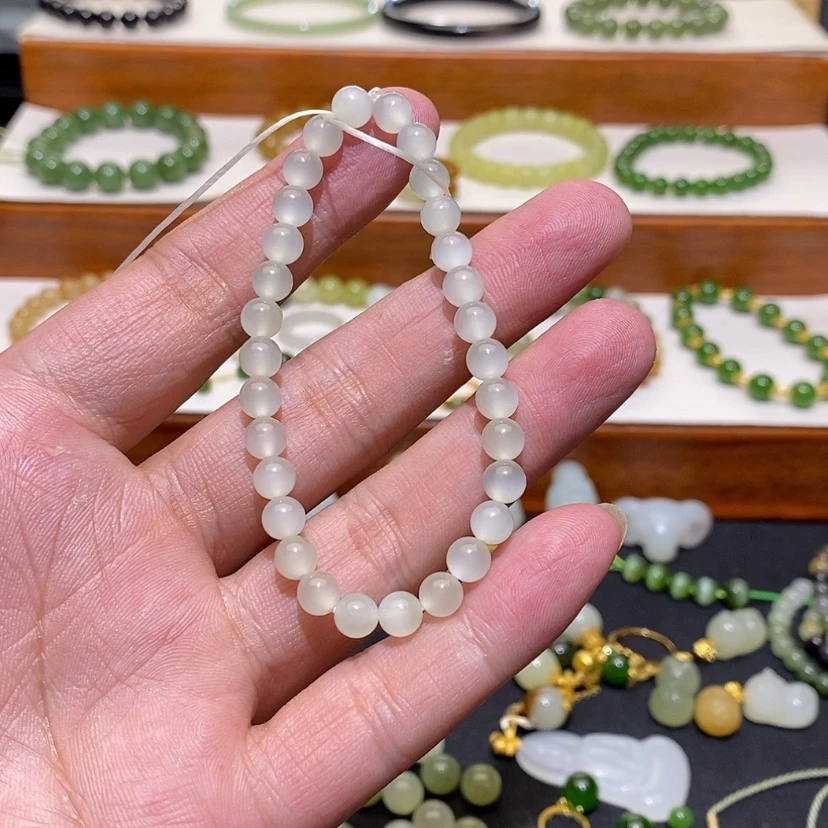 【闪购商品】未镶嵌手串和田玉日**期