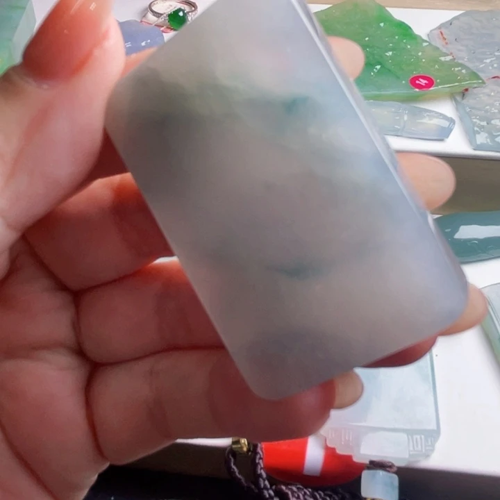 翡翠未镶嵌颈饰天然翡翠