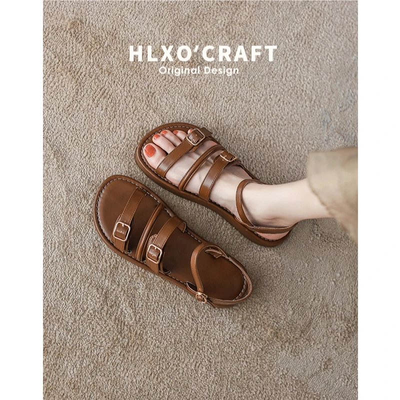 软底软面~一字带罗马鞋女2025夏季新款平底复古皮带扣百搭凉鞋女