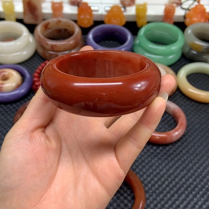 石英质玉未镶嵌手镯