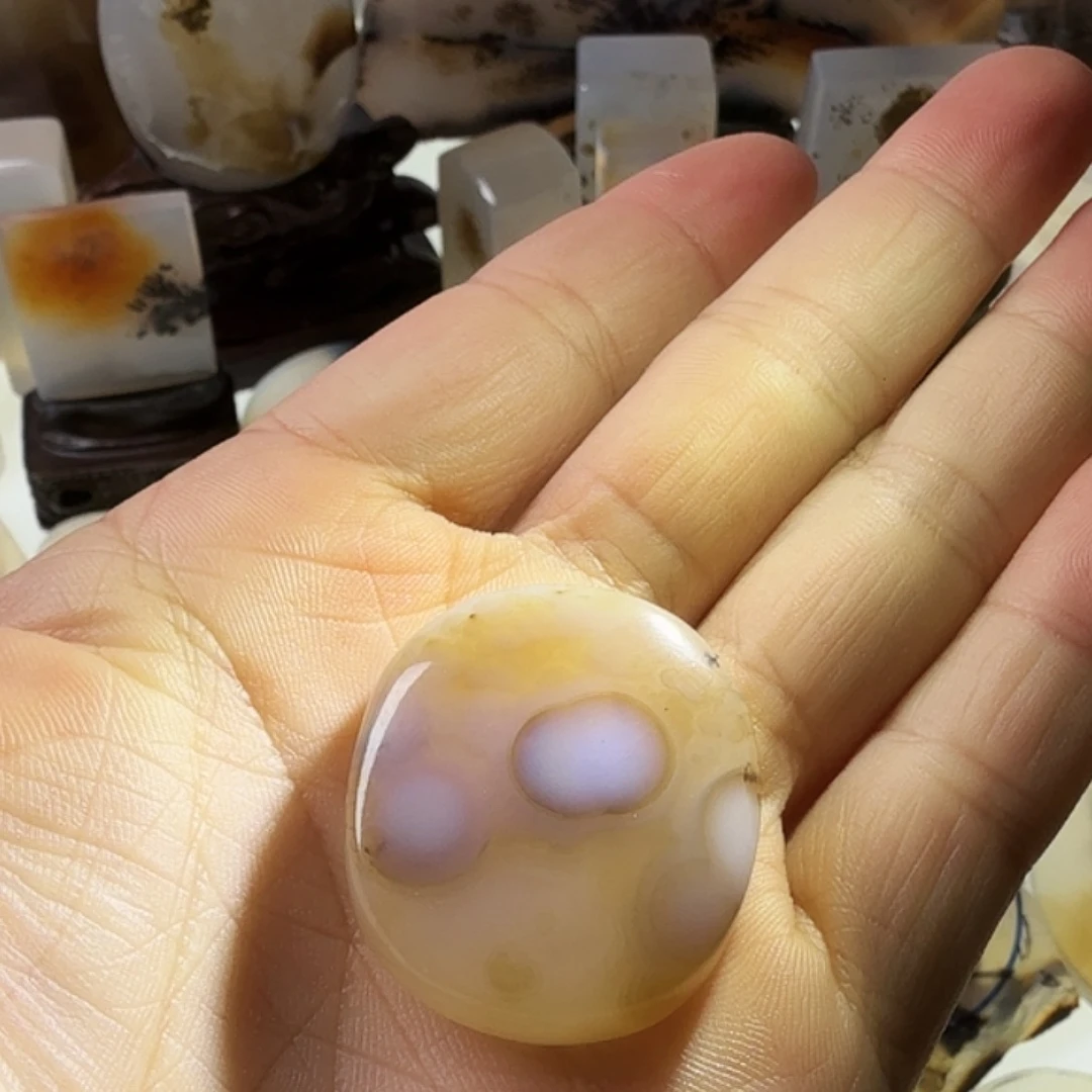 玛瑙/玉髓未镶嵌珠宝半成品