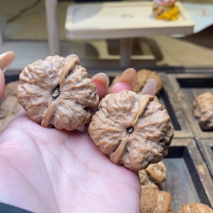 文玩核桃吊坠三角蛙39