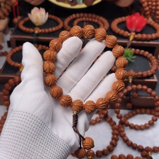 吊坠桃核I****°13柳叶手持