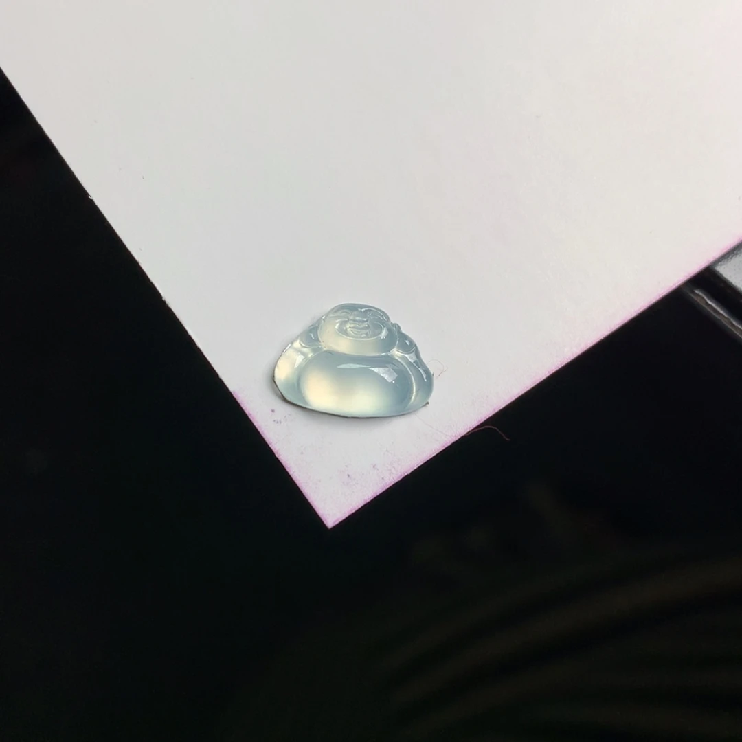 翡翠颈饰未镶嵌9.0  12.6  3.0