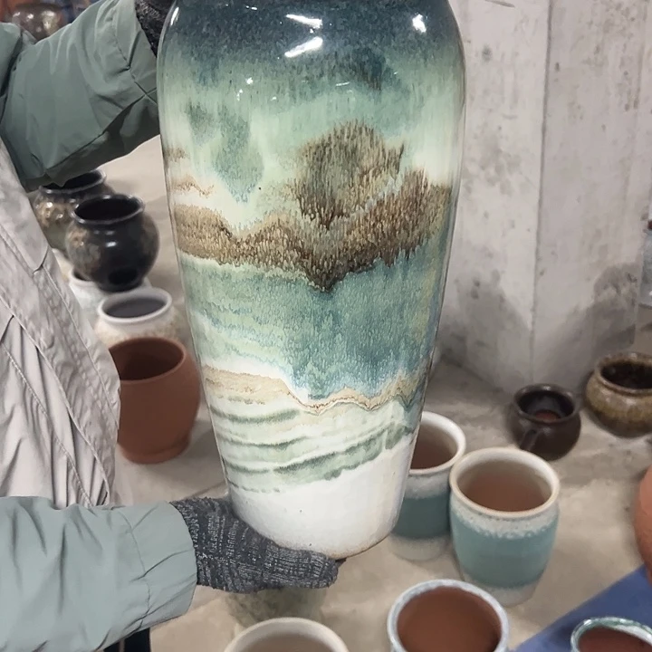 高度41厘米口17厘米