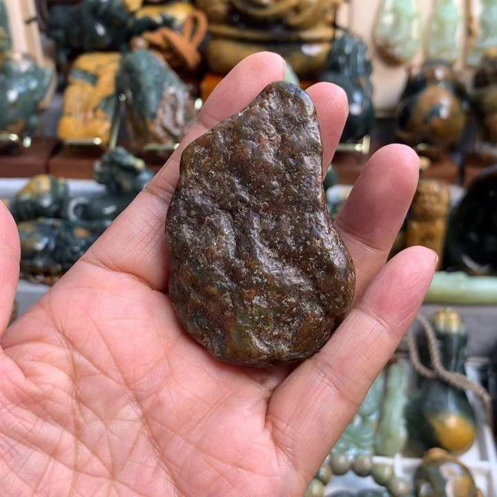 岫岩河磨玉（透闪石质玉）手把件未镶嵌诚****…