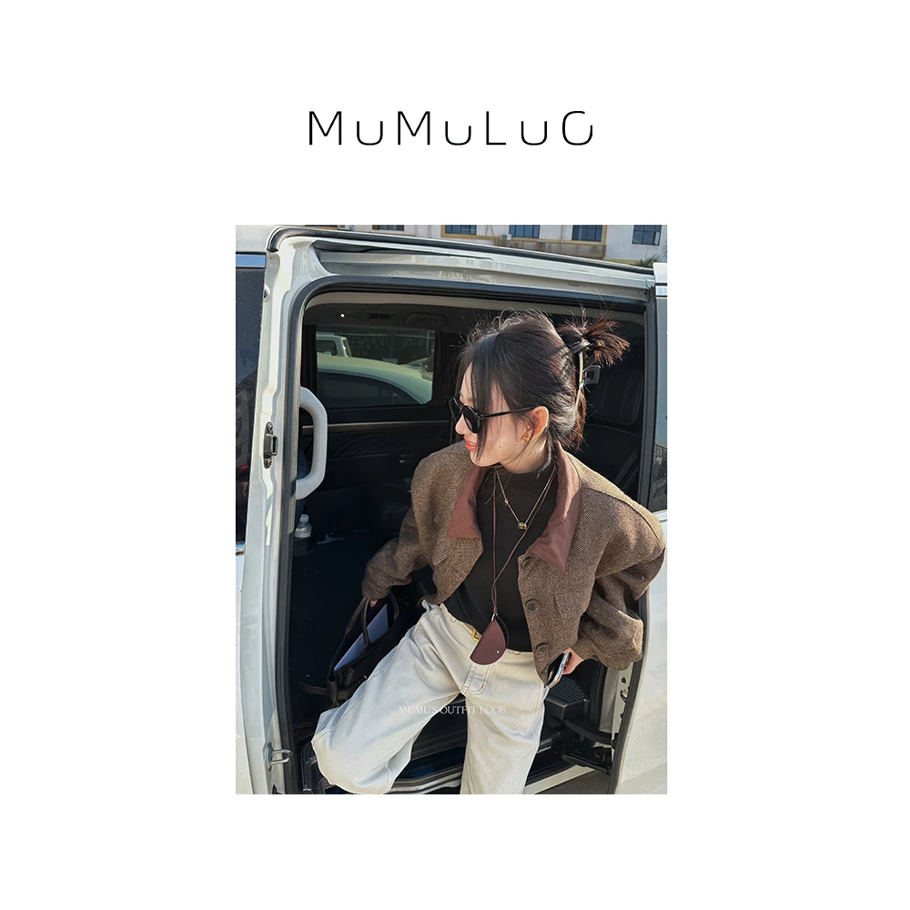 罗炑炑‘’巴恩拿铁‘’秋冬复古人字纹翻领毛呢系短款外套MMLIN50188