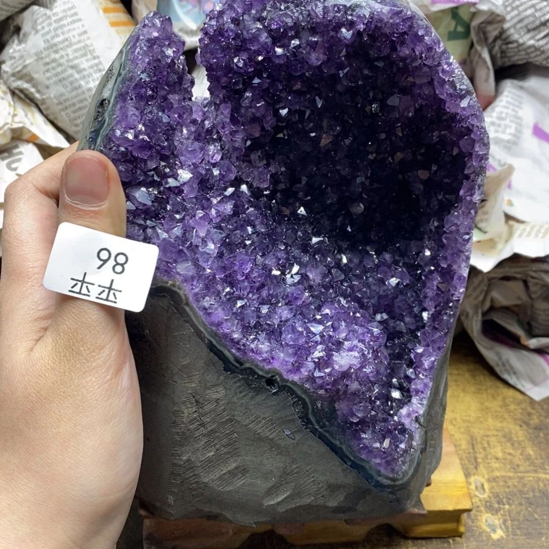 紫晶乌拉圭未镶嵌