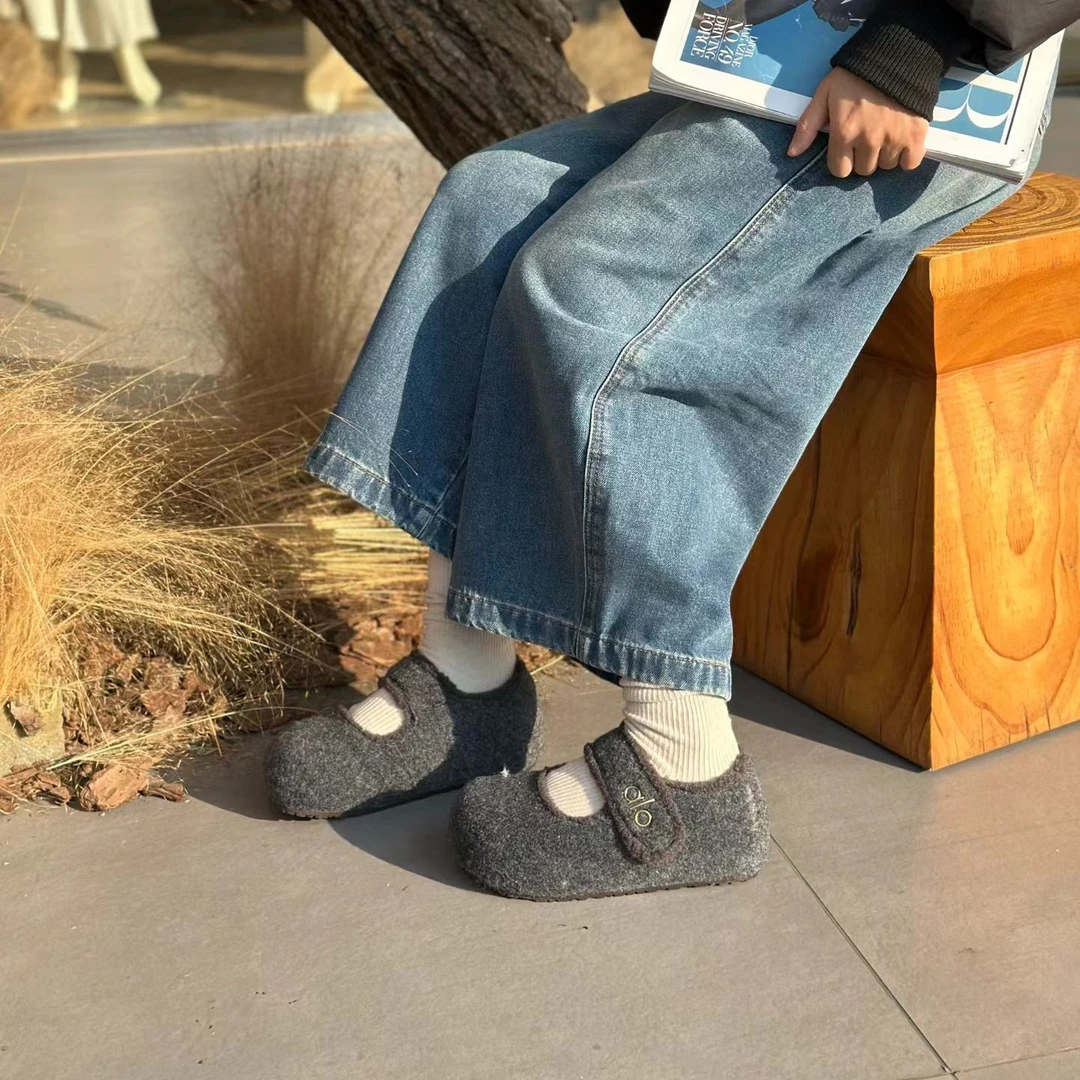 221-547-1  新款加绒休闲时尚外穿博肯鞋女