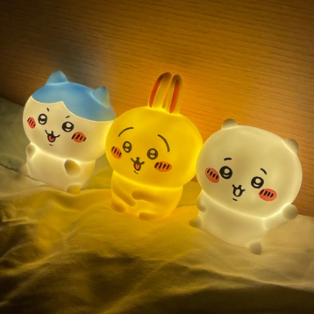 日本正版吉伊乌萨奇小八摆件chiikawa挂链钥匙扣挂饰挤挤乐空心