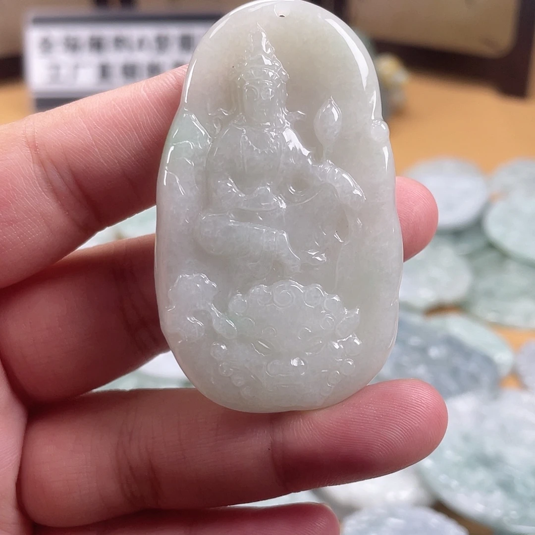 翡翠未镶嵌颈饰翡翠文殊