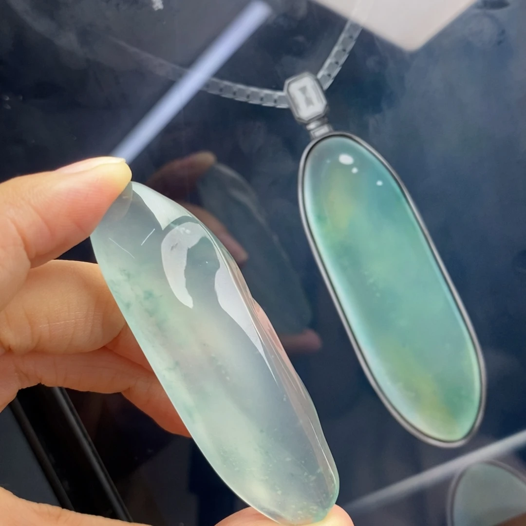 定制翡翠未镶嵌极简珠宝系列