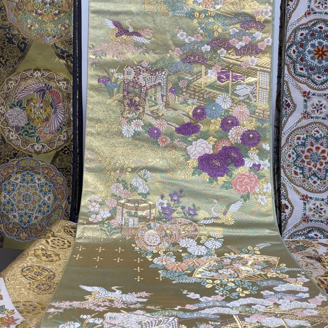 织绣帝王紫帝王紫