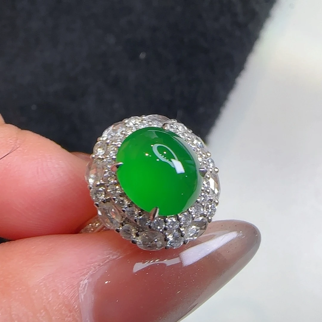 颈饰18K金镶嵌翡翠天然翡翠