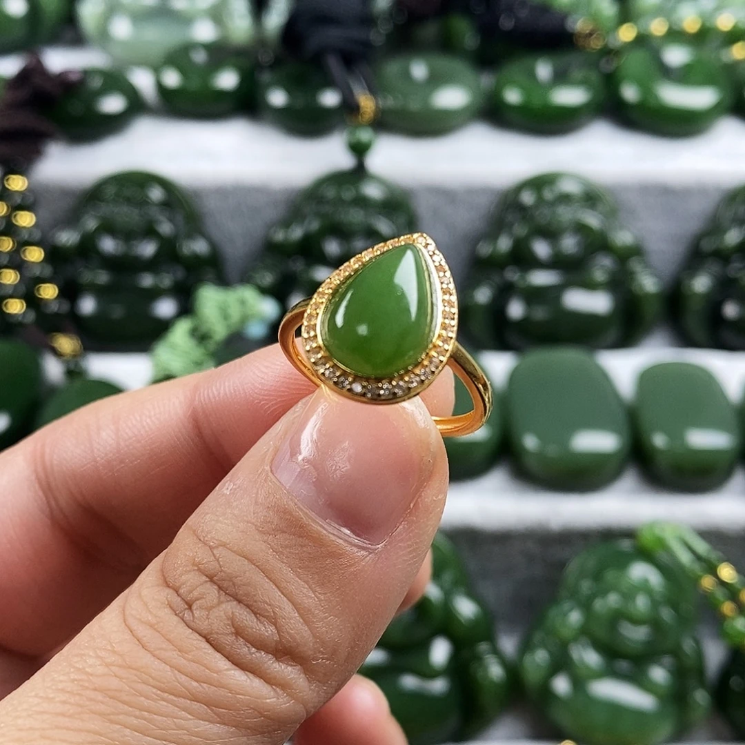 和田玉（碧玉）未镶嵌颈饰