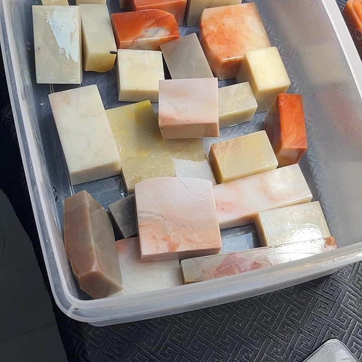 间***间老挝石老挝保利石印章