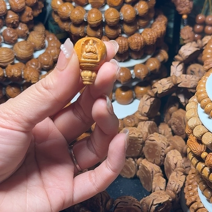 手串桃核无相佛三通