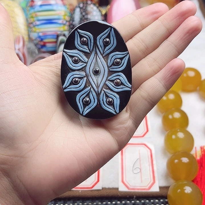 隋***弋玛瑙/玉髓未镶嵌耳环