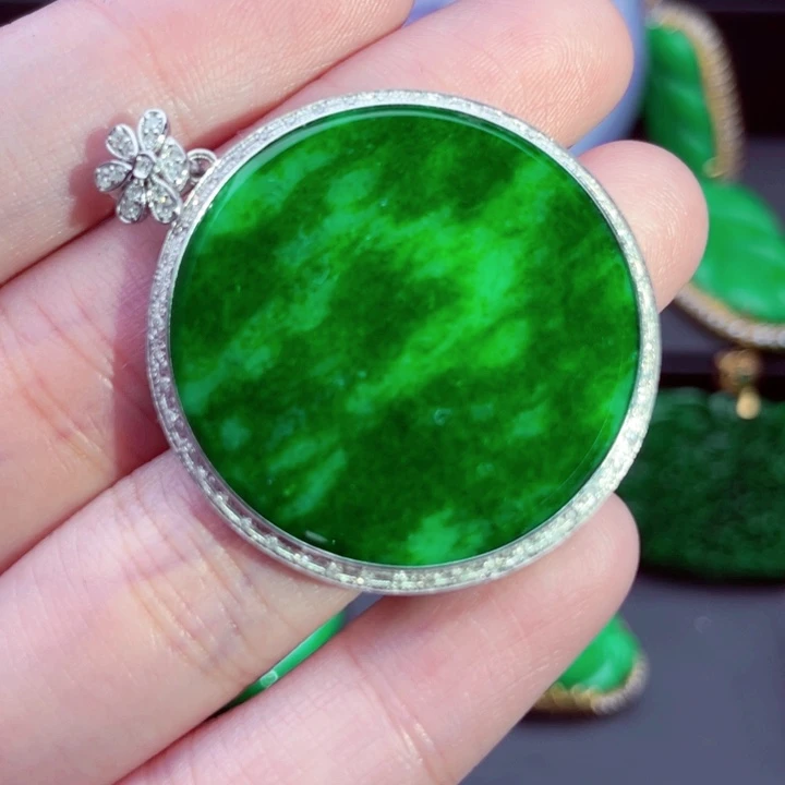 翡翠未镶嵌吊坠(不含链)