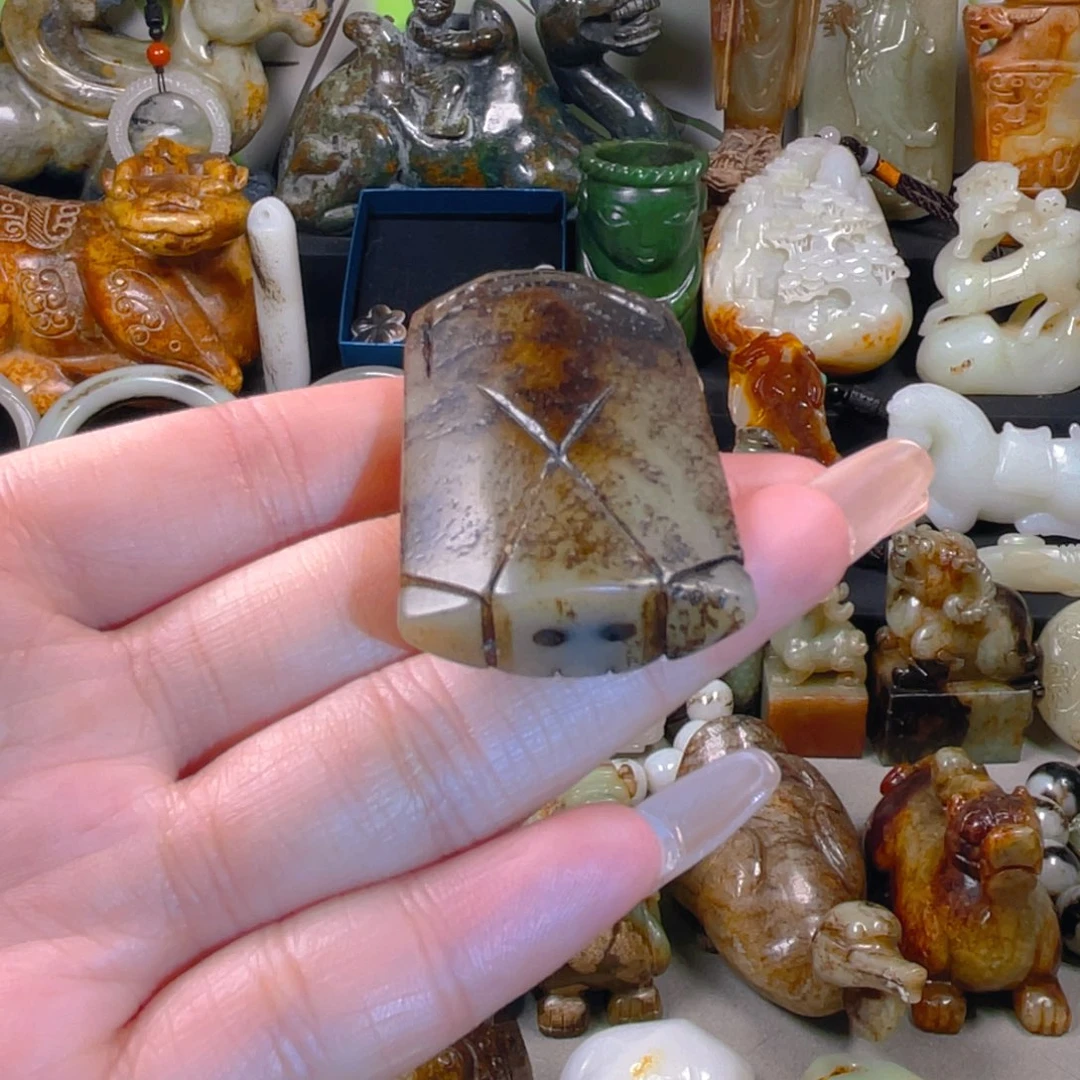 和田玉挂件未镶嵌5