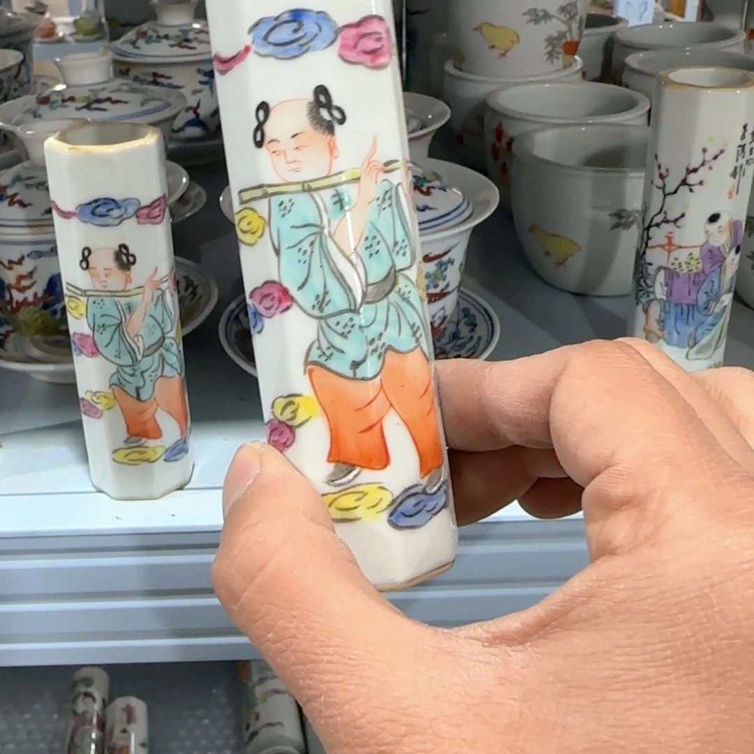 瓷片瓷器的造型和制作技术均