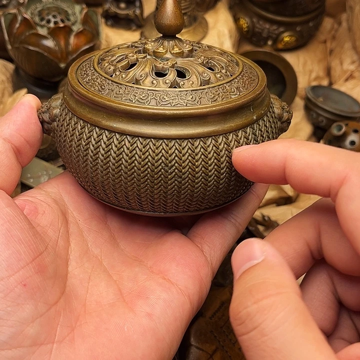 精美铜器做工精湛