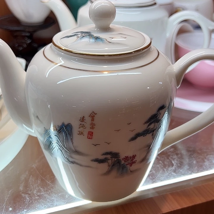 陶瓷茶壶哈哈哈哈哈