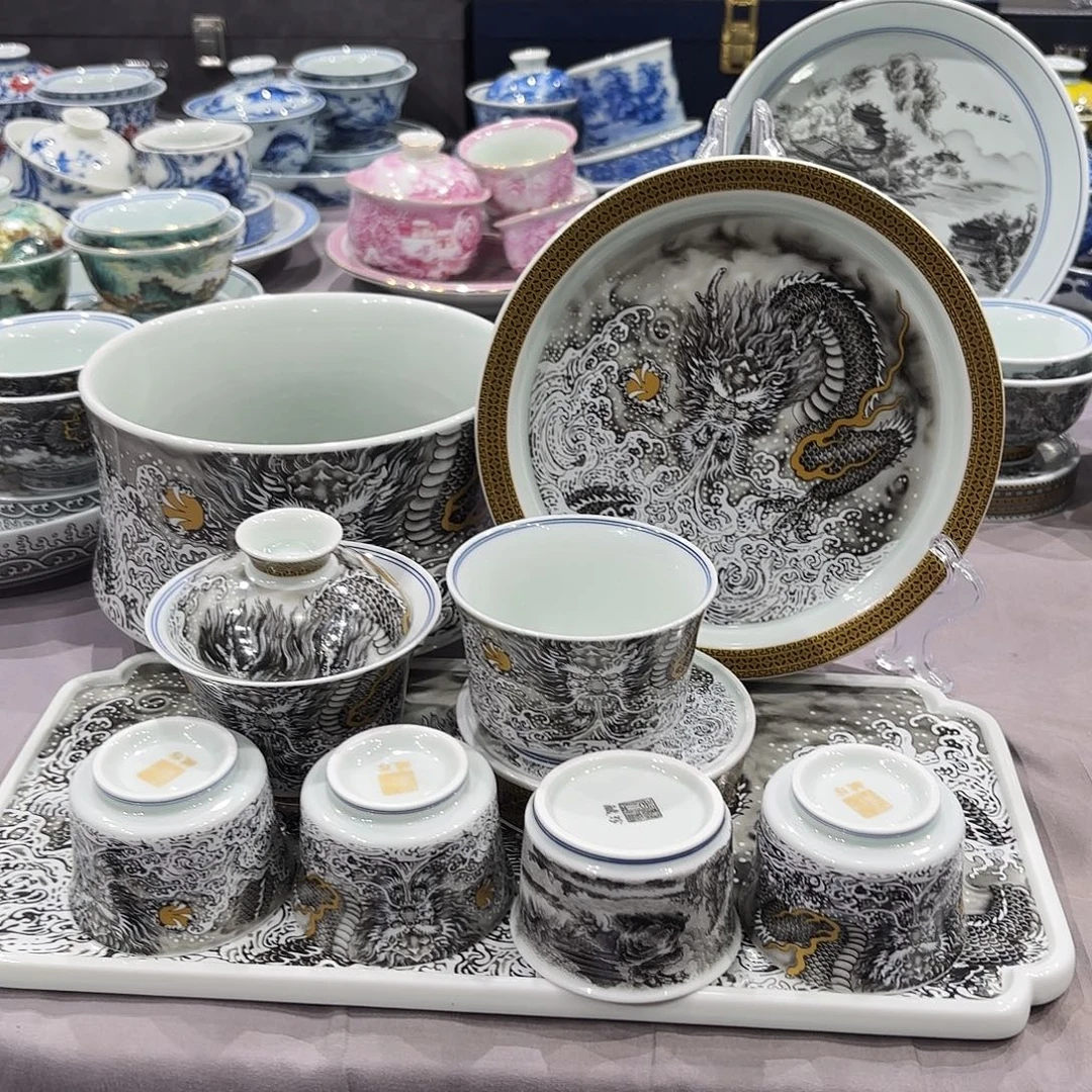 瓷片景德镇市和上海浦东