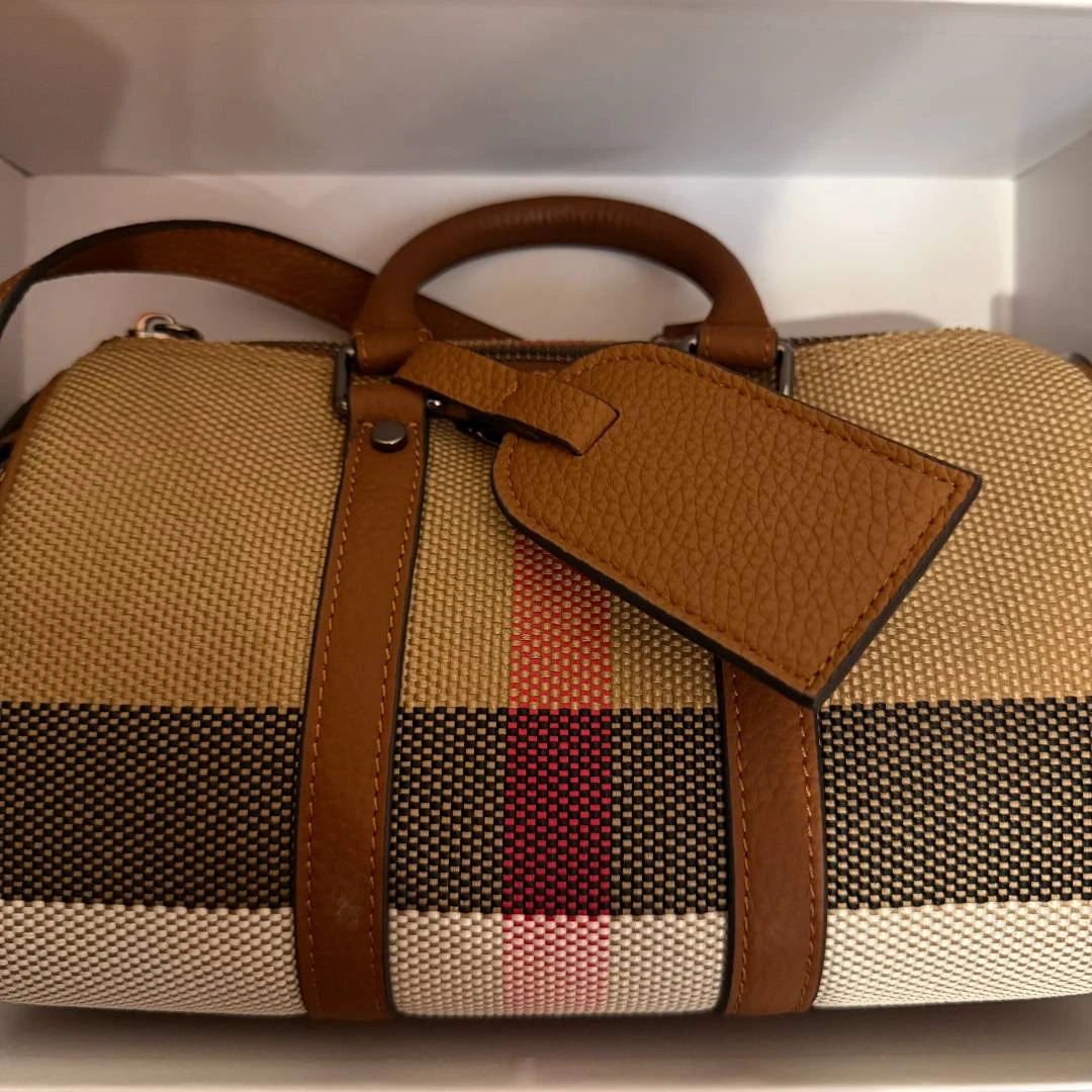 2025新款女士斜挎包