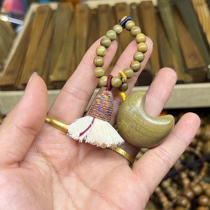 维腊木（绿檀）无事牌