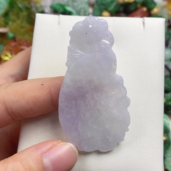 翡翠未镶嵌吊坠(赠链)