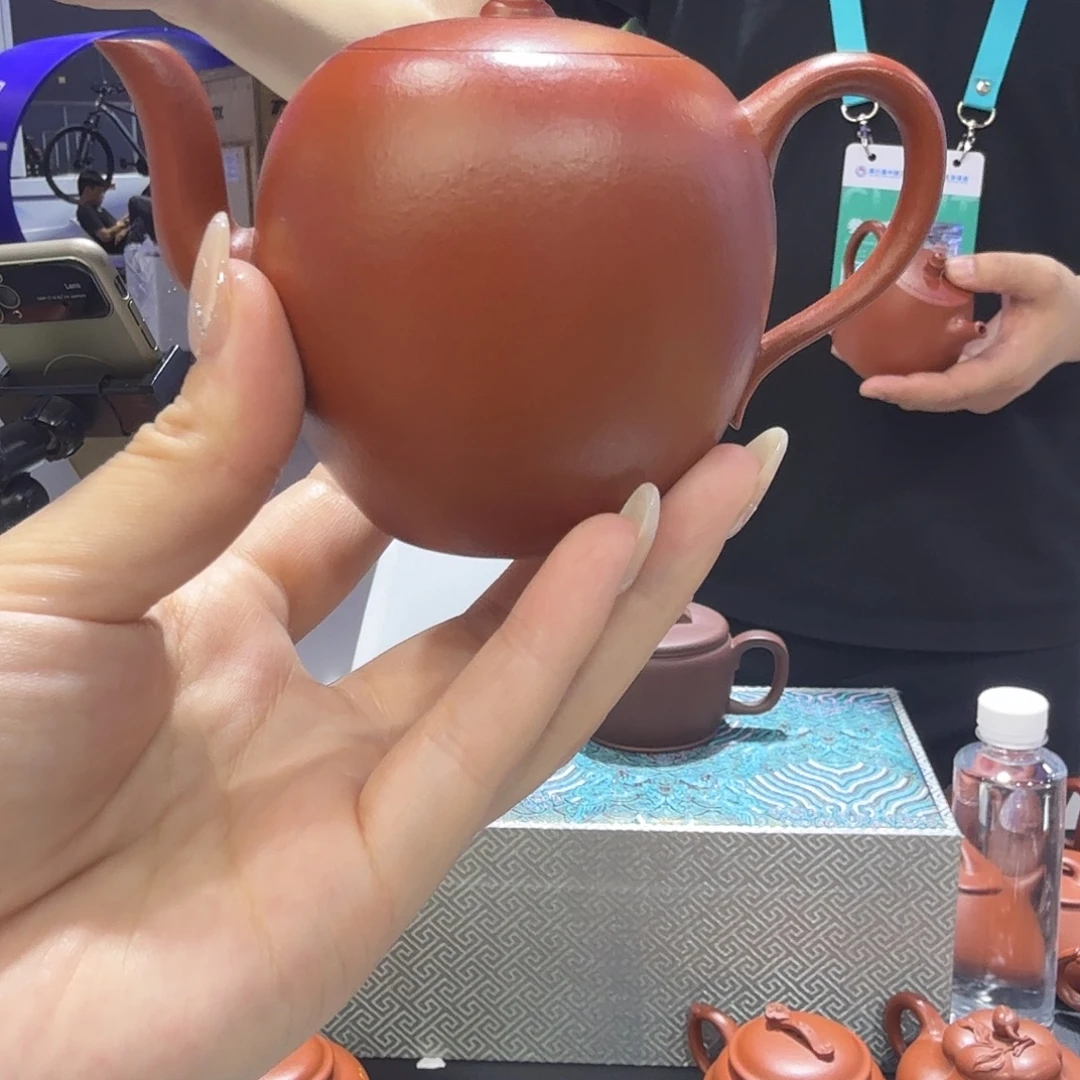 攸***宁茶杯紫砂朱泥 全手 美人肩