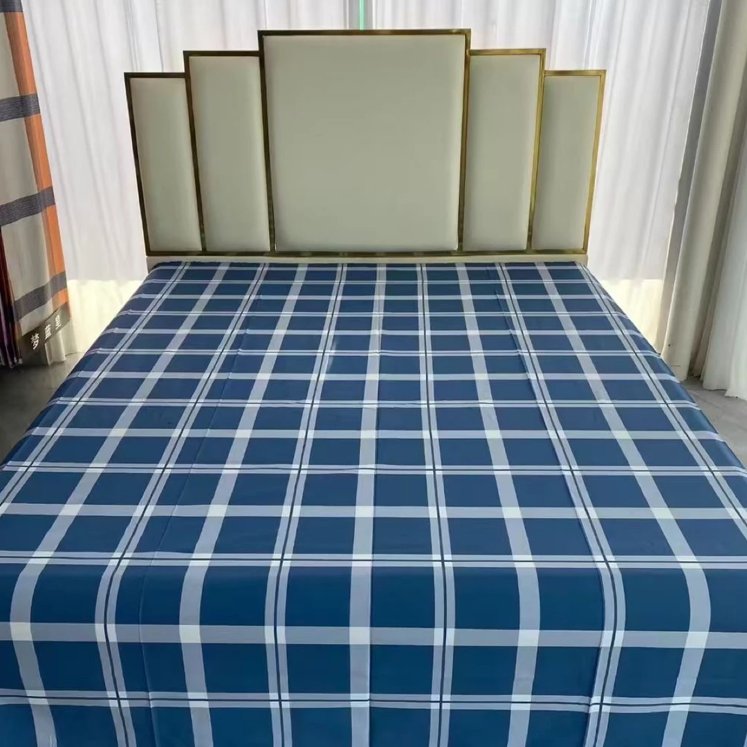 《纯棉斜纹棉》纯彩格高支斜纹全棉面料