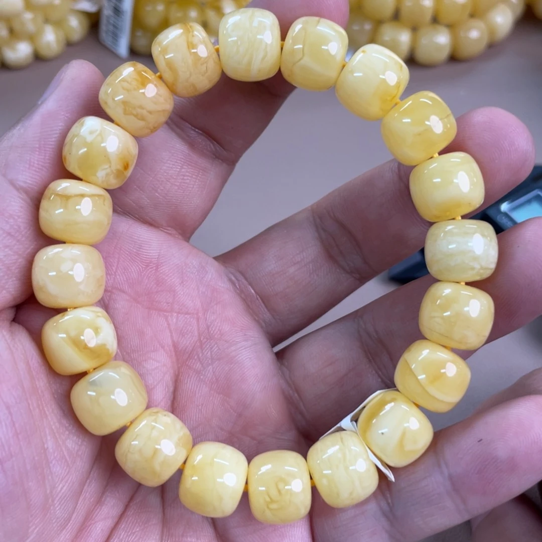 琥珀裸石未镶嵌0060000000