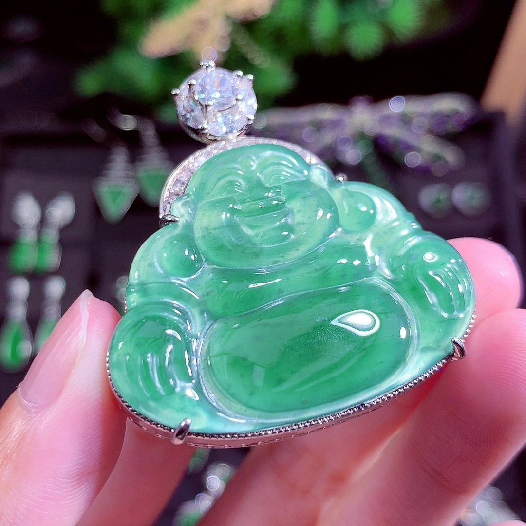 颈饰未镶嵌翡翠天然