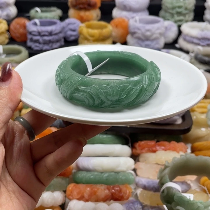 石英质玉未镶嵌手镯