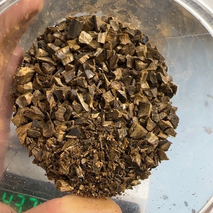 沉香沉香碎屑六****程海南老白奇钻珠米粒料132克
